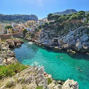 ** Bed & Breakfast Donna Sabella Italia